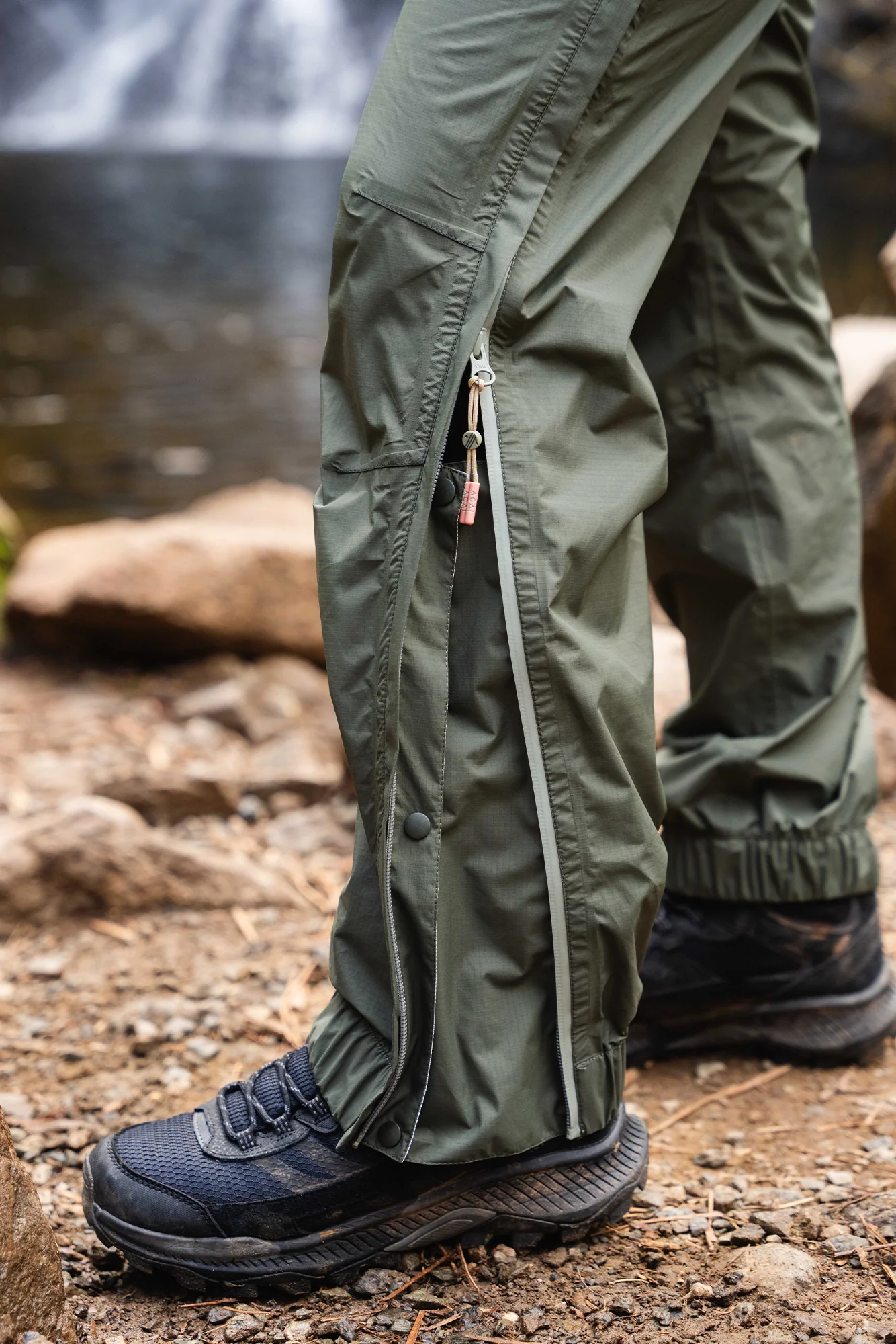 Off Grid Overtrousers - Deep Sage - Image 5