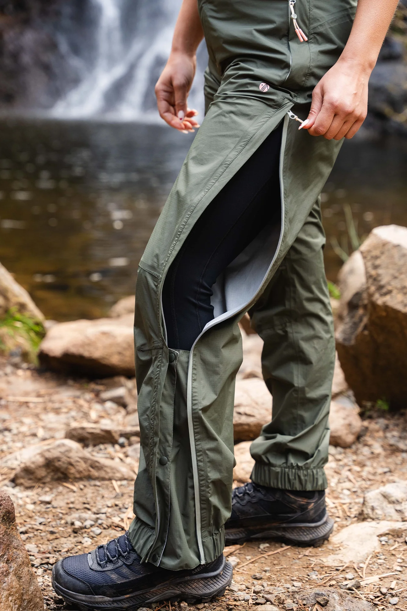 Off Grid Overtrousers - Deep Sage - Image 6