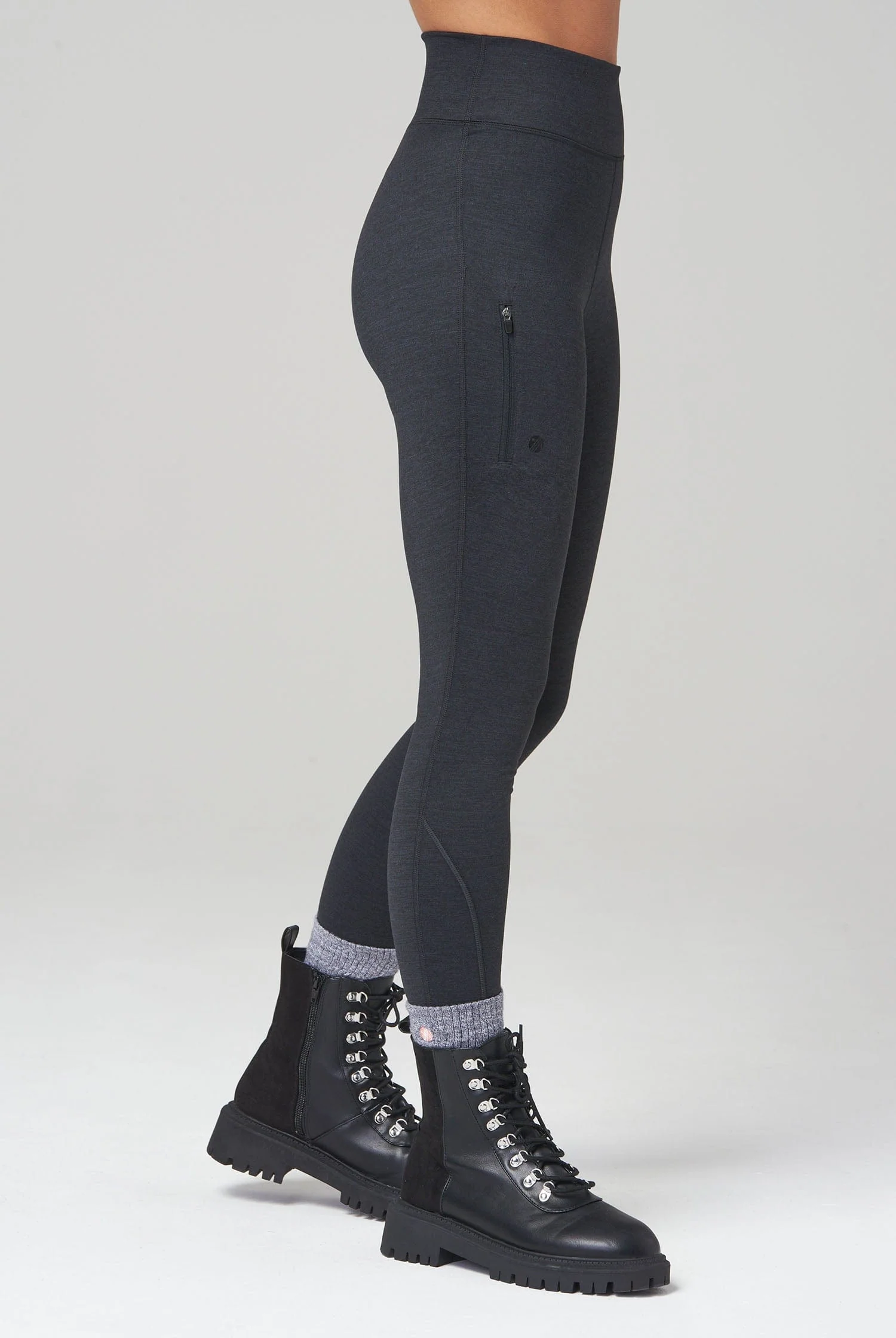 Thermal Outdoor Leggings - Black - Image 8